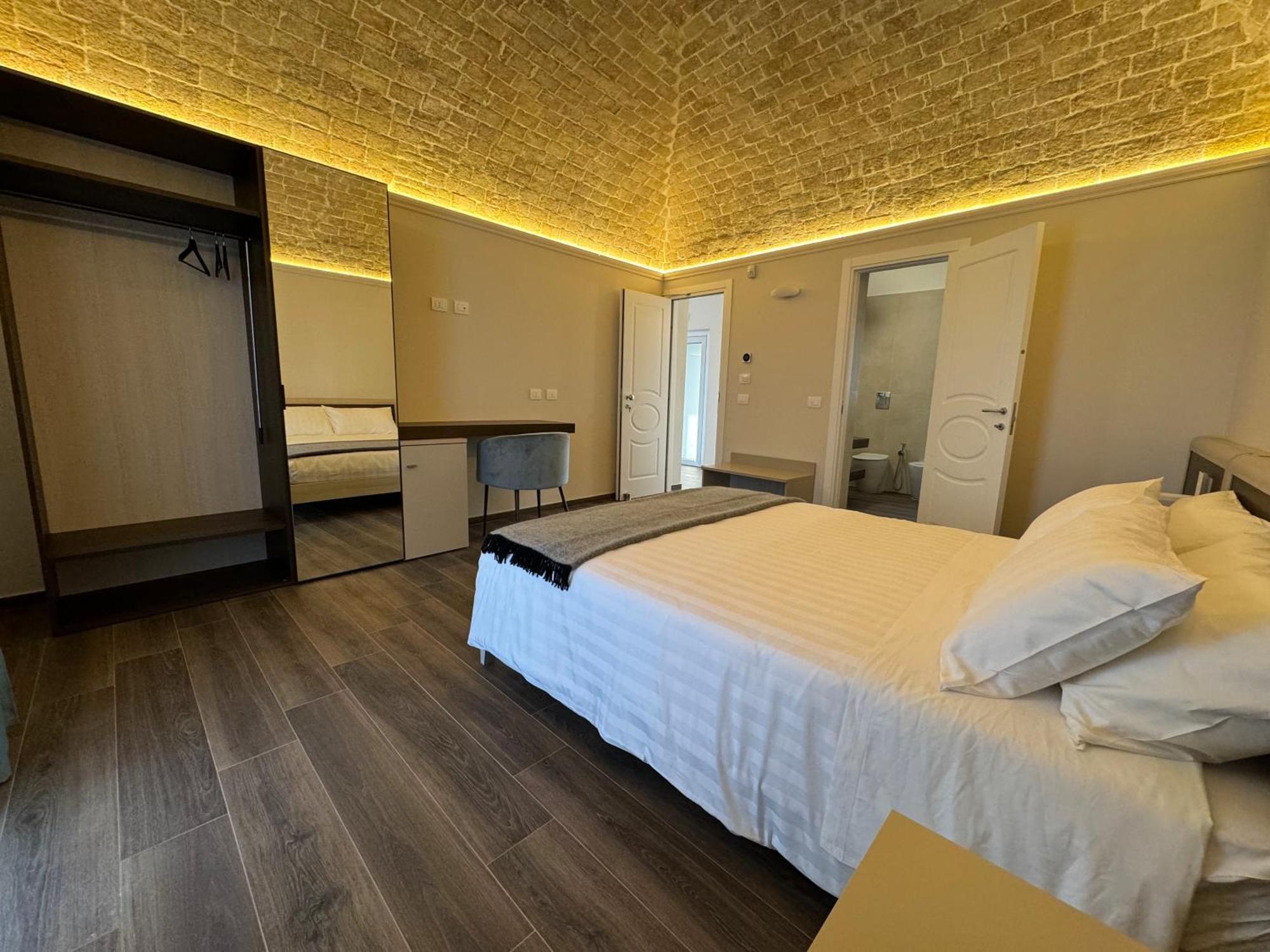 B&B Palazzo Croghan Torremaggiore Exterior photo